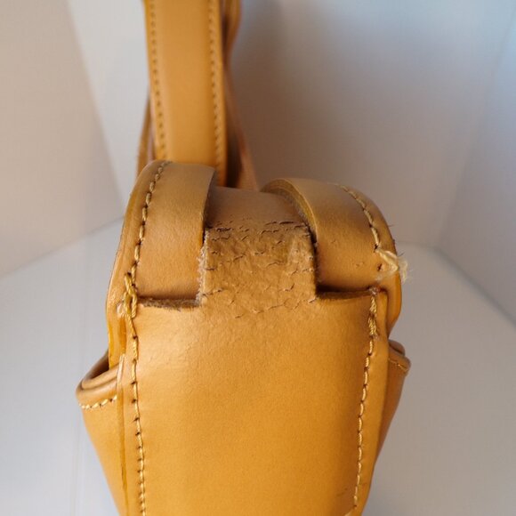 Tod's Leather Shoulder Handbag Purse Camel Color - Picture 5 of 15